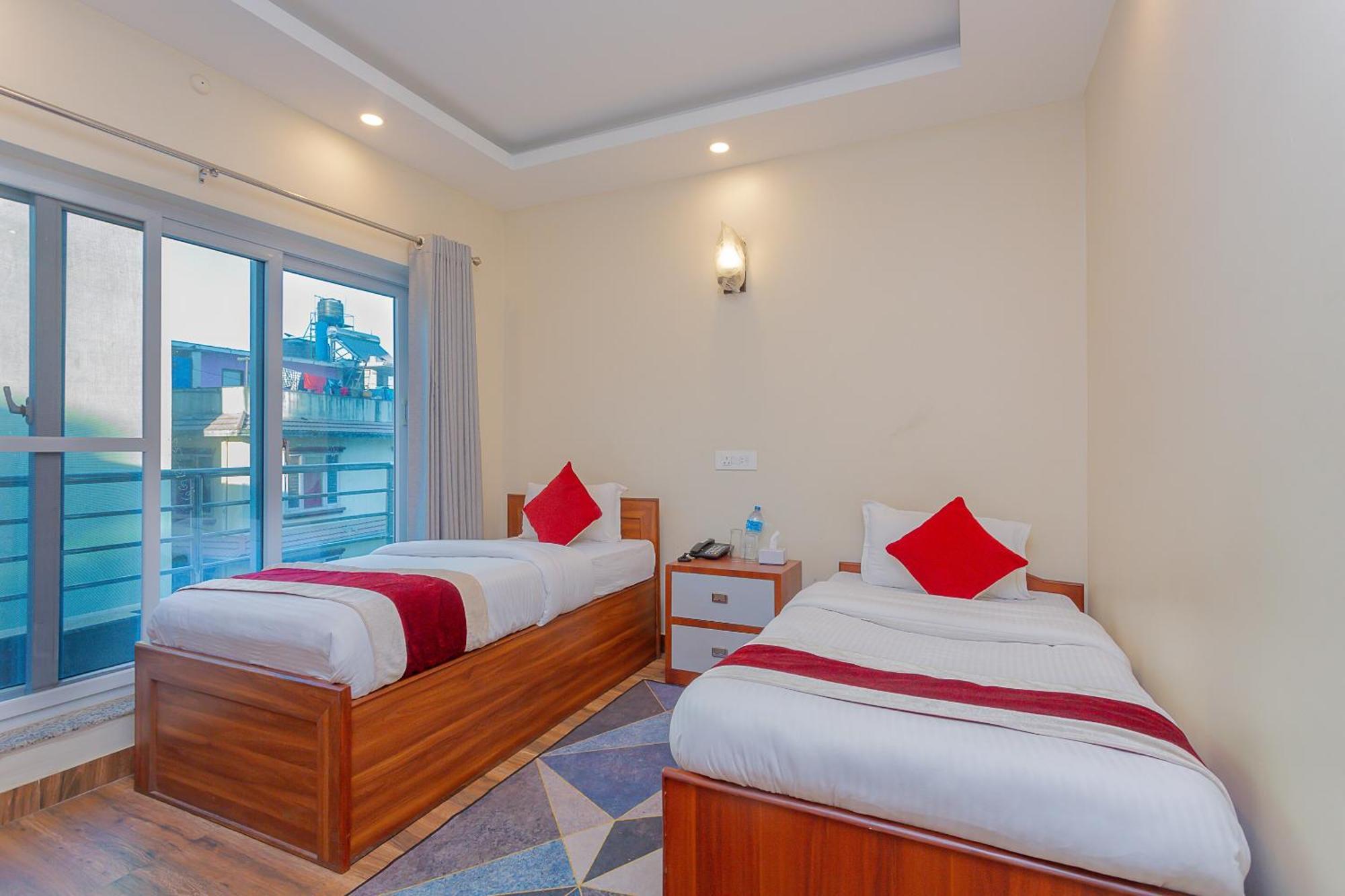 Oyo 799 Hotel Tik Tok Pvt Ltd. Катманду Екстериор снимка