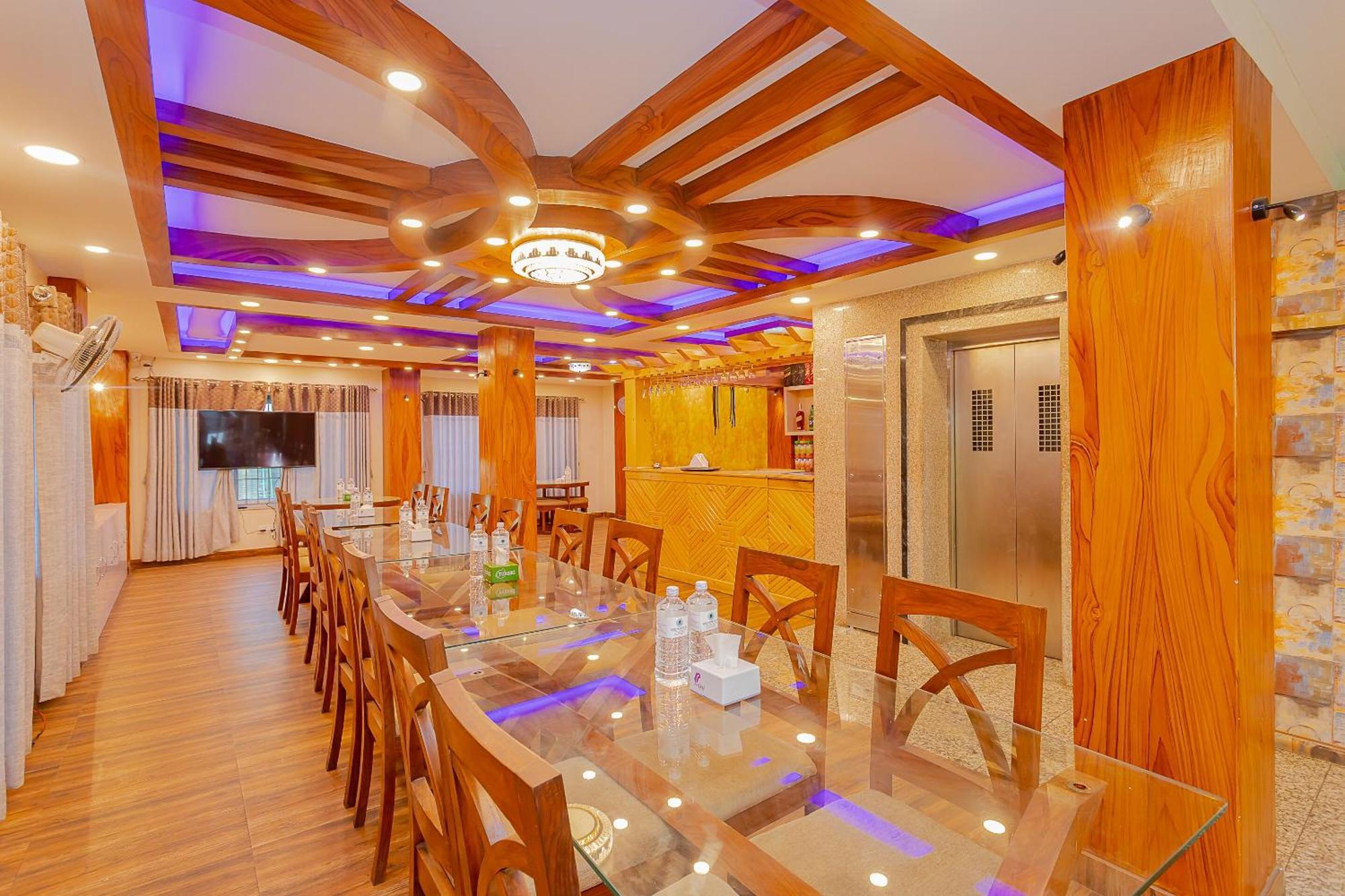 Oyo 799 Hotel Tik Tok Pvt Ltd. Катманду Екстериор снимка