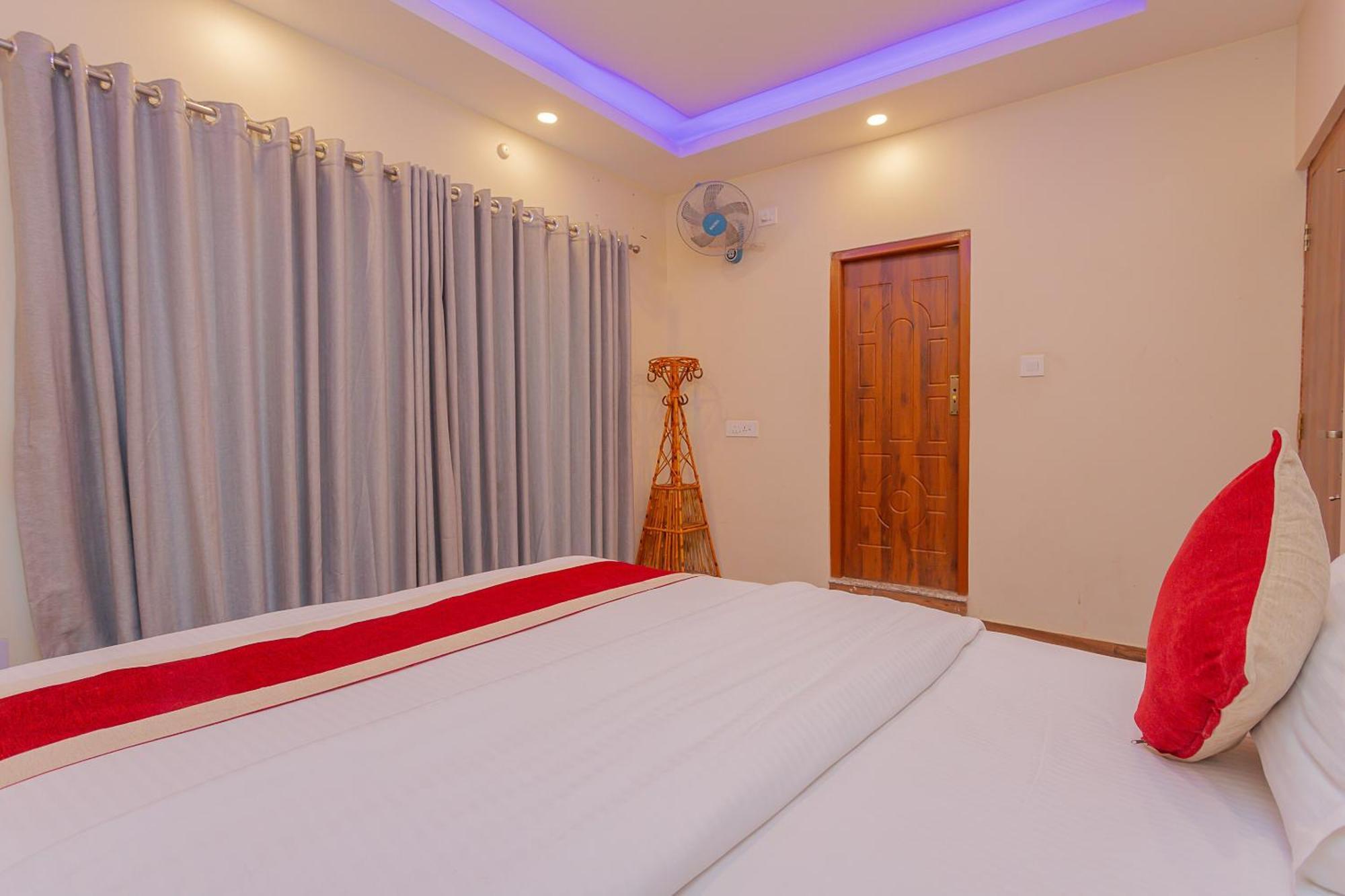 Oyo 799 Hotel Tik Tok Pvt Ltd. Катманду Екстериор снимка